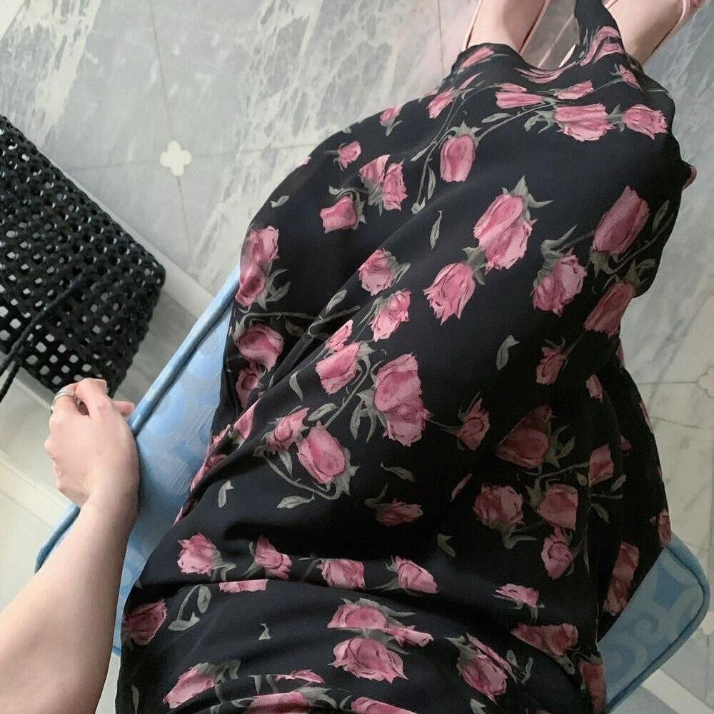 French Fashion Foreign Style V-neck Elegant Temperament Long Dress Women's Summer New Small Flying Sleeves Lace Edge Thin Dress