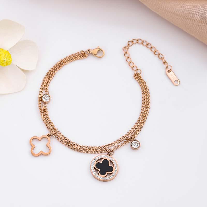 Elegantes Damenarmband aus Titanstahl - Stilvolles High-End-Design, Leichter Luxus, Vielseitiges Modeaccessoire