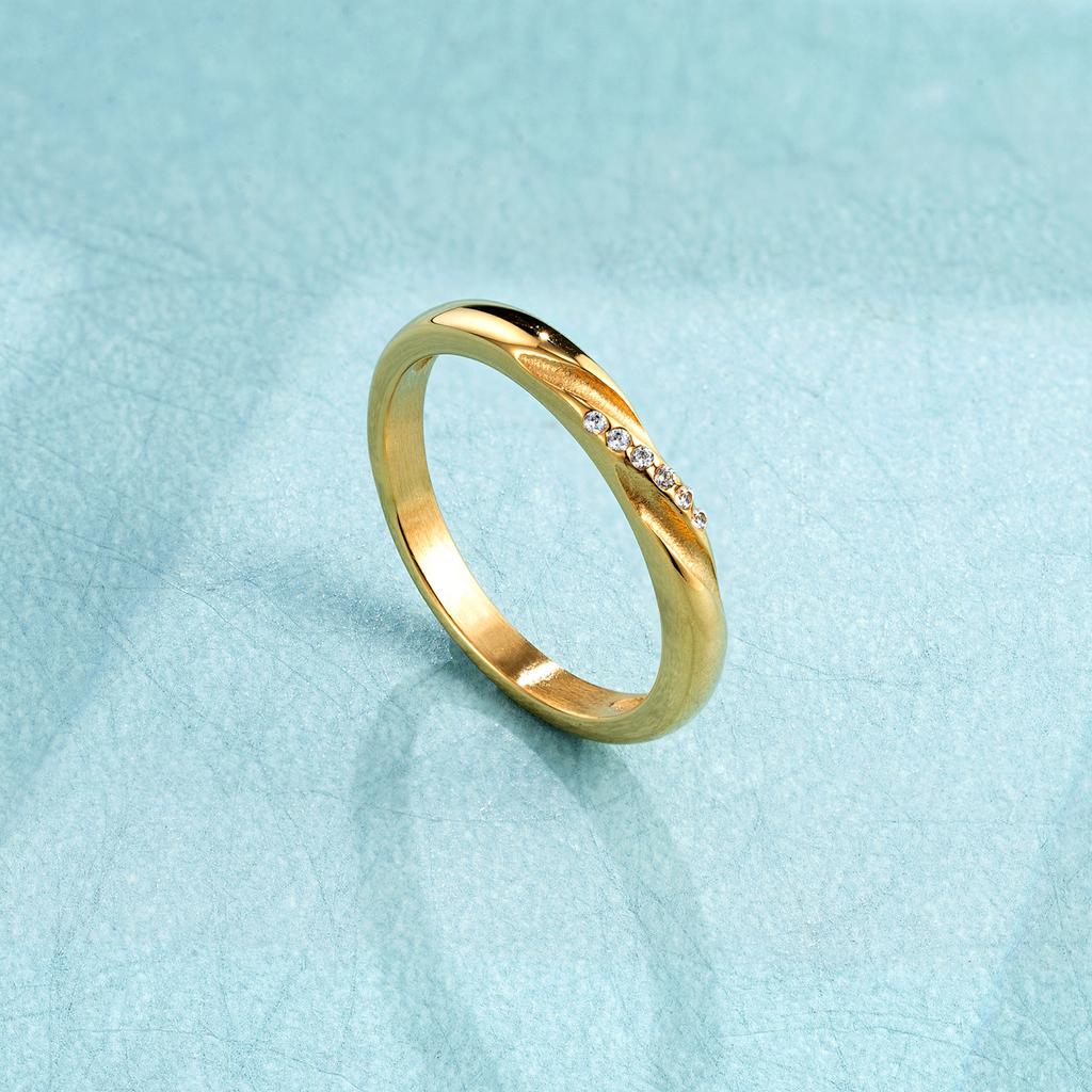 Light Luxury Mobius Diamond Ring Niche High-end Ring Women's Titanium Steel Non-fading Jewelry