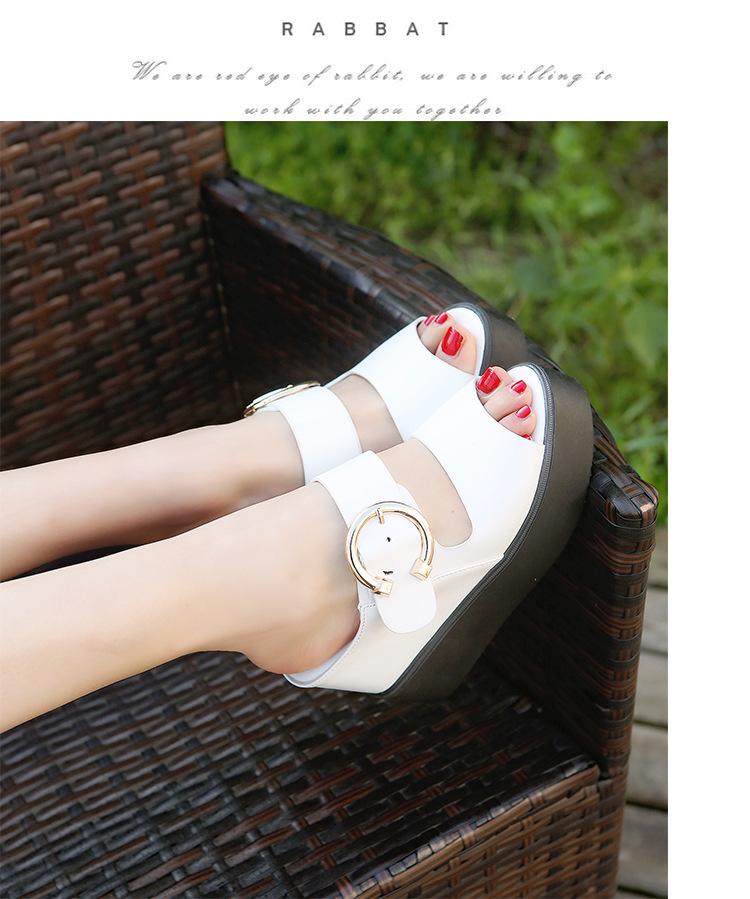 

Женская обувь на скрытой платформе, крутые тапочки, женские летние тапочки на толстой подошве и танкетке, тапочки с перемычкой, босоножки с открытым носком, 10 см, водонепроницаемая платформа 40 белый