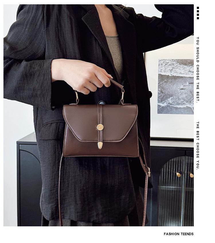 2025 New Stylish and Simple Handbag, High-end Retro Versatile Shoulder Messenger Bag, Textured Commuter Small Square Bag