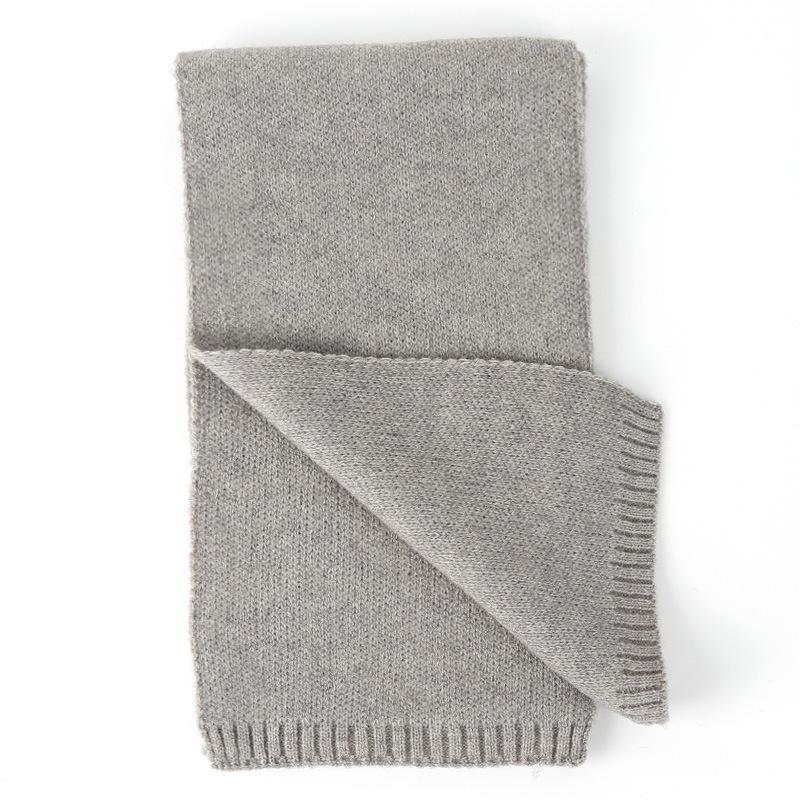 New Korean version of versatile knitted scarf for women's advanced sense of neck protection for students, winter solid color lazy wind small