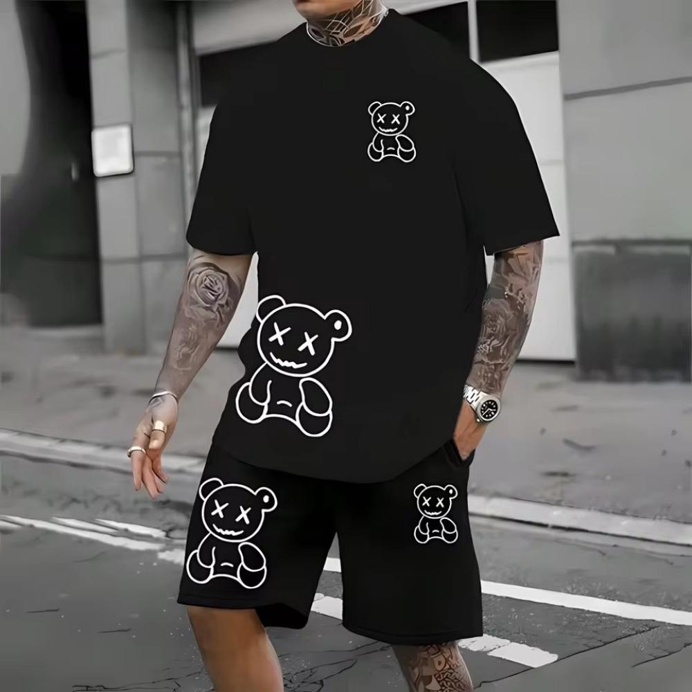 The Summer New Men's Suit Features a Retro Teddy Bear Printed Round-neck T-shirt and Shorts, Knitted Polyester Men's Wear