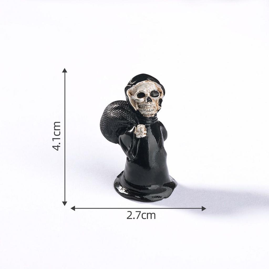 Micro World DIY Mini Halloween Figurine Set