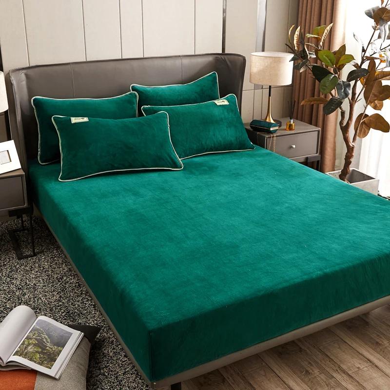 2025 Solid Stretch Velvet Fabric Fitted Sheet Soft Elastic Bedspread Mattress Cover Bed Linen Protector Fitted Sheet Winter Keep Warm