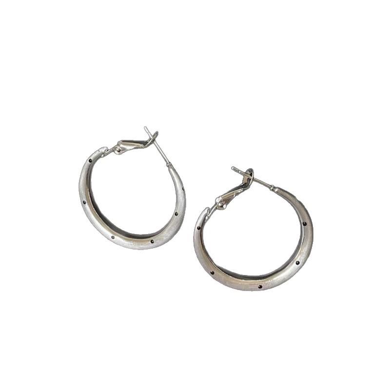 Korean Style Frosted Polka Dot Ear Cuff Hoop Earrings for Women - Versatile Elegance for All Face Shapes