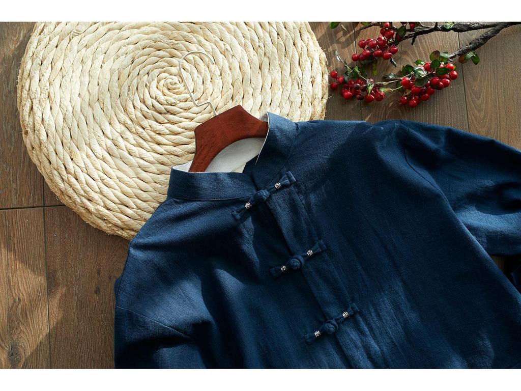 Men's 2025 Spring Silver Buckle Overlap Coat - Retro Chinese Style with Frog Buttons, Loose Casual Fit, Roll-Up Sleeves