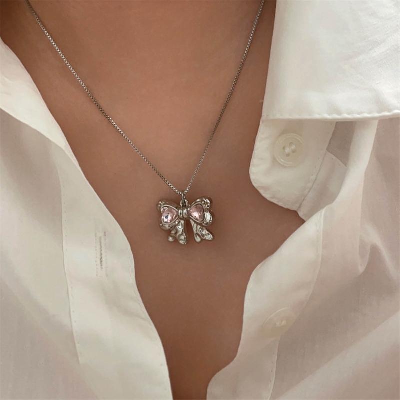Love Heart/Butterfly/Star Necklace Geometric Pendant Clavicle Chain Adjsuatble Neckwear Fashionable Jewelry Pieces