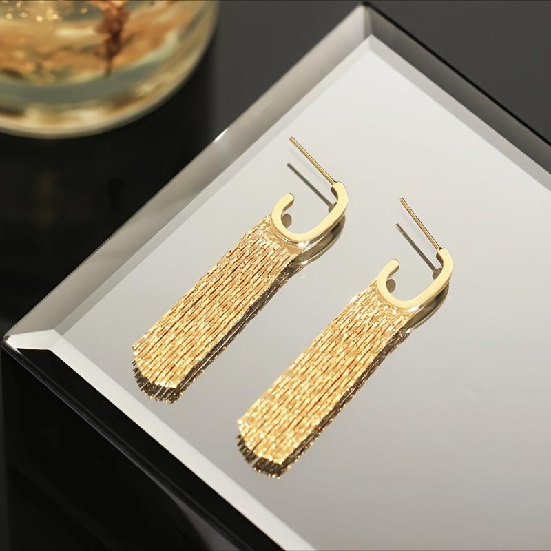 Golden Geometric Tassel Earrings with A Sense of European and American Design, Exuding A Light Luxury and High-end Temperament