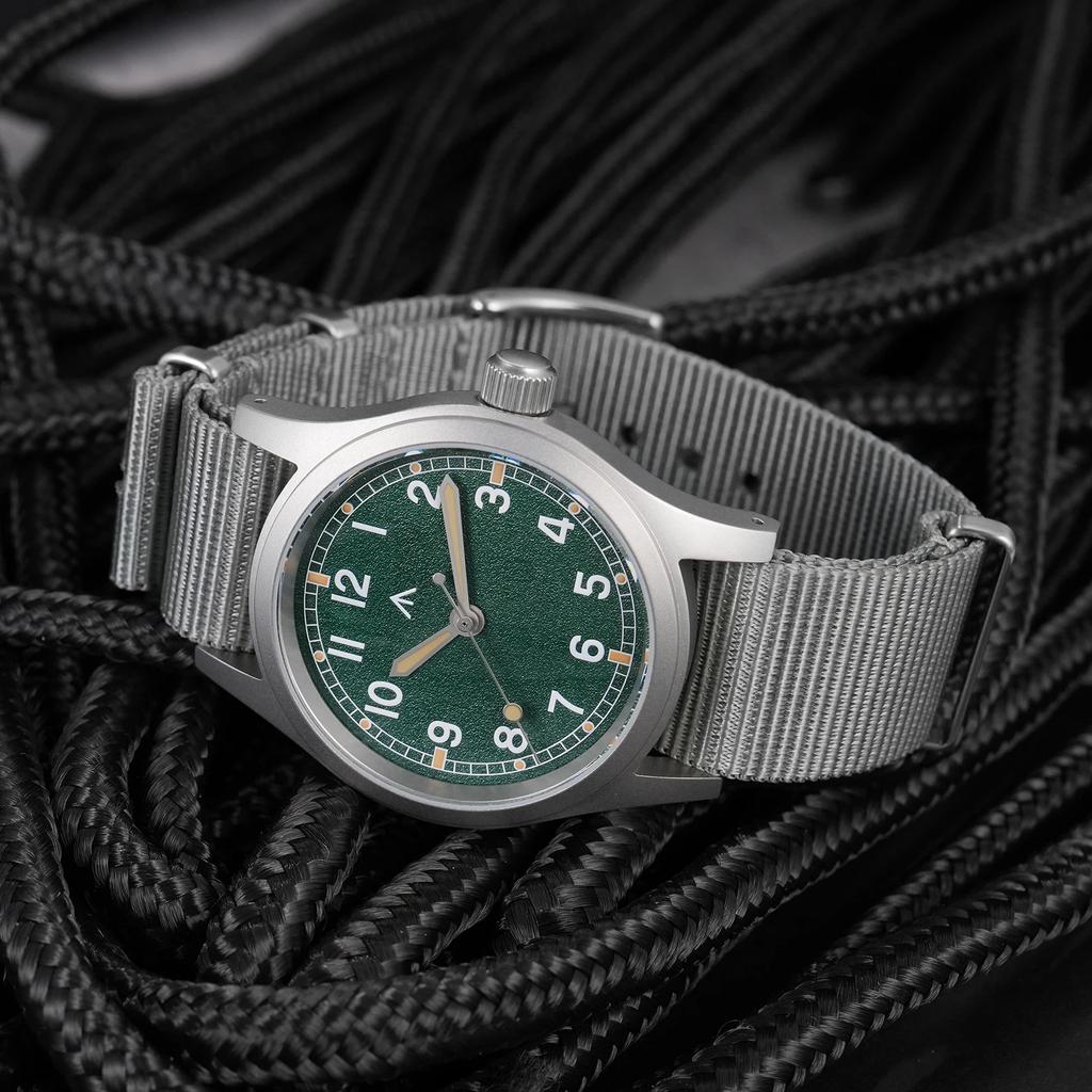Militado ML12B 38mm Militäruhr VH31 Quarzwerk Gewölbtes Saphirglas C3 Leuchtend Vintage Uhren 100m Wasserdicht