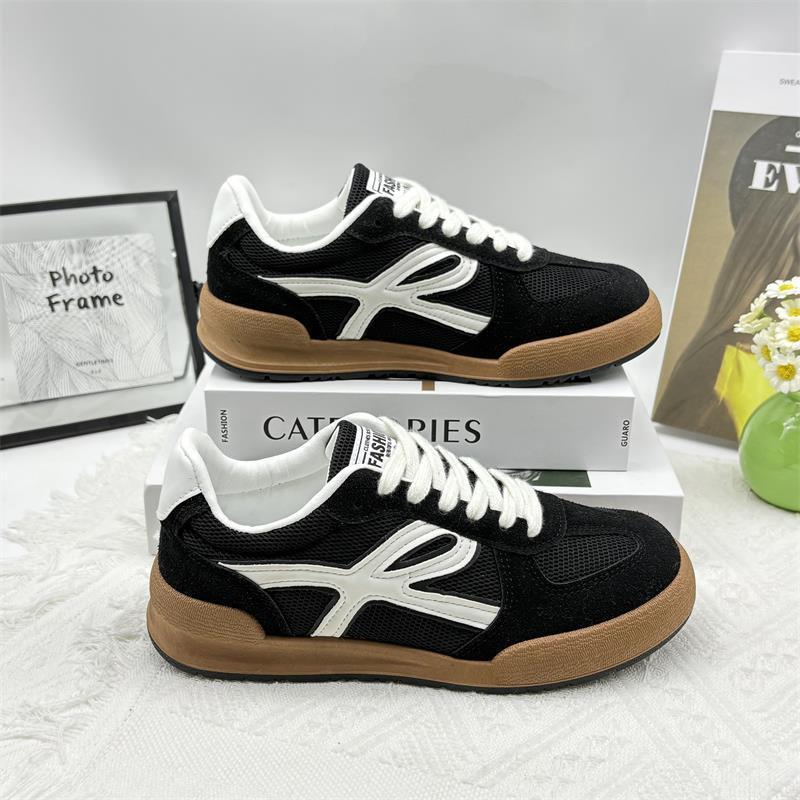 Angola red and white shoes German training shoes 2025 spring and autumn new retro versatile casual breathable mesh board shoes women