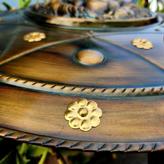 60,96 cm großer mittelalterlicher Löwenschild, konisch, Rüstung für den Kampf, authentische Requisite, Replika, LARP, Cosplay, Wandbehang, ideales Weihnachtsgeschenk