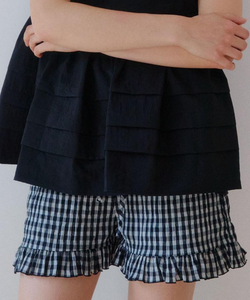 Okuka Check Frill Shorts - Black