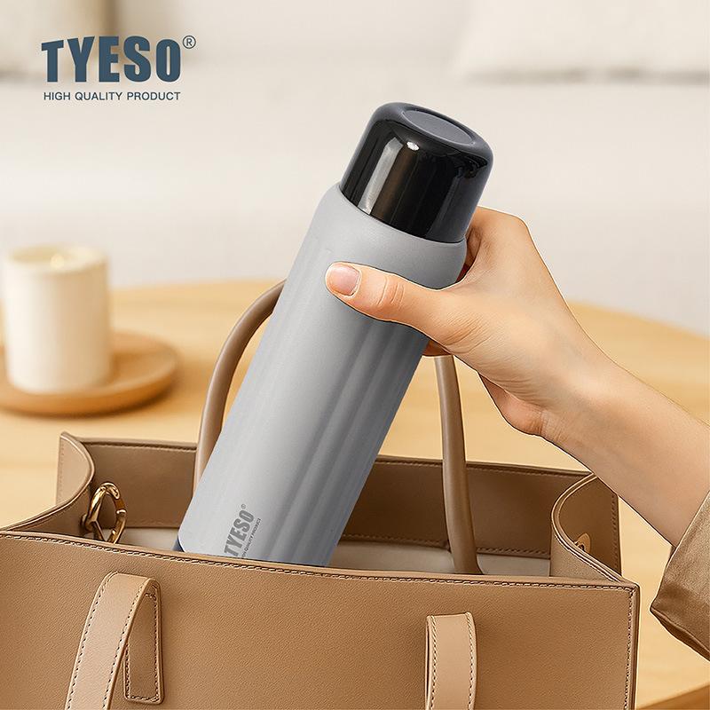 TYESO Striped Vacuum Flasks 500/750ML Stainless Steel Insulated Bottle Keep Hot/Cold Water Cup Outdoor Sports/Travel Drinkware
