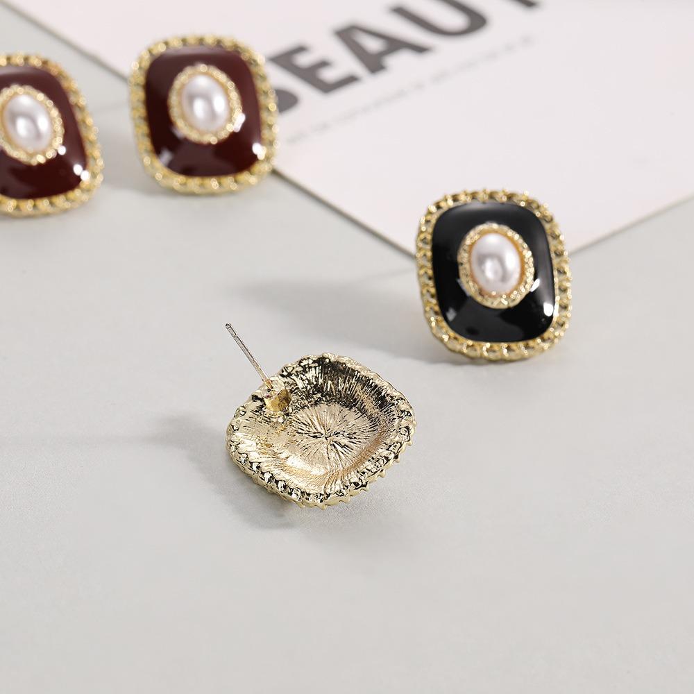 Retro Temperament Red Drop Glaze Geometric Square Gold Edge Pearl Stud Earrings for Women Piercing Stud Earrings Jewelry Gift