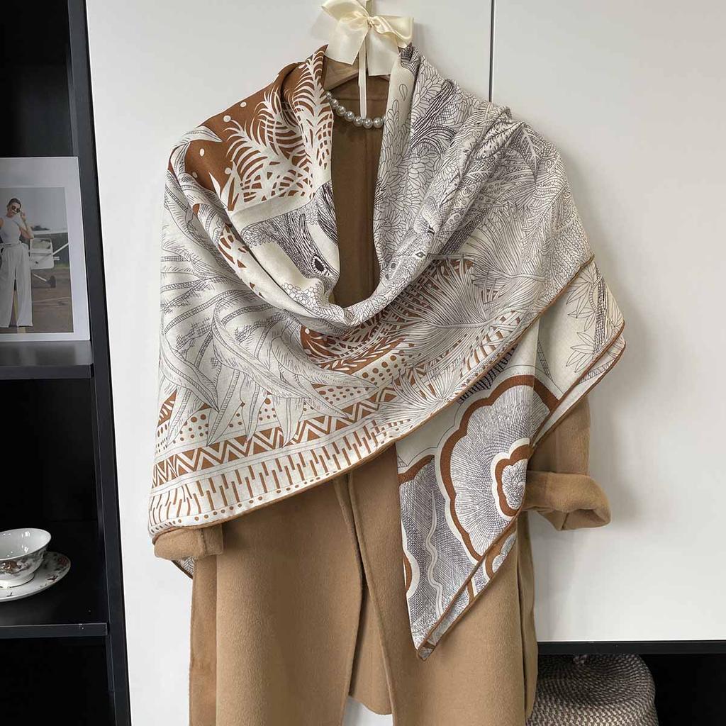 130*130cm 30% Silk +70% Wool Scarf Retro Vintage Luxurious Soft Shawl Large Warm Winter Wrap for Women
