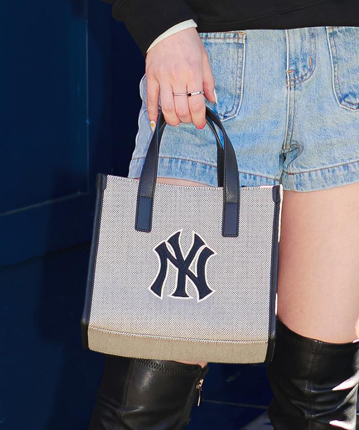 Mlb Basic Big Logo Canvas Small Tote Bag Ny (Black)