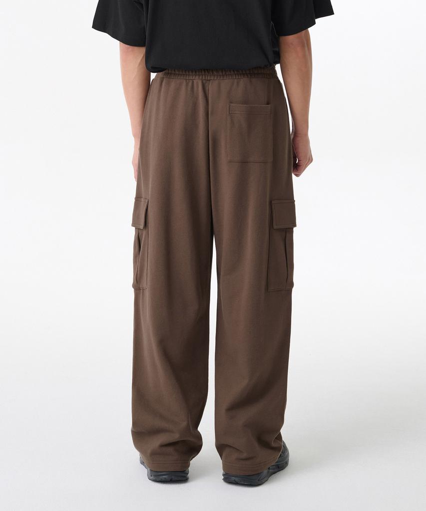 MUSINSA STANDARD One-Pleat Wide Cargo Sweatpants [Baroque Brown]