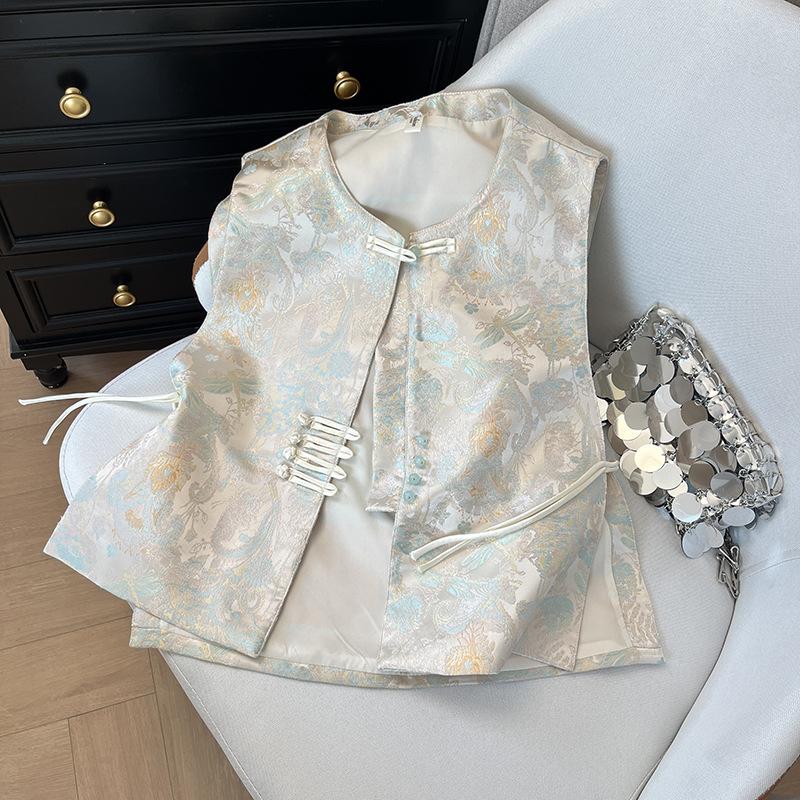 Vest lady 2025 jacquard buckle Korean vest new high-end sleeveless crew neck vest