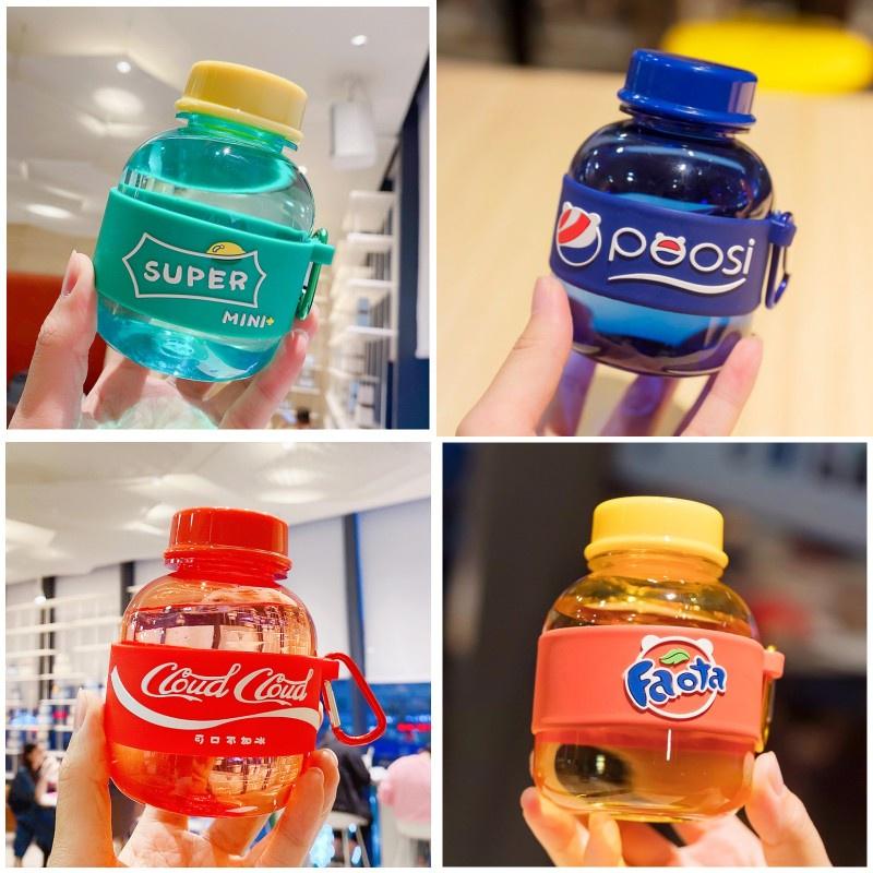 Zihong Niedlicher Mini-Pinguin-Becher im Ins-Stil für unterwegs - 300 ml Tragbarer Cartoon-Becher für Jungen und Mädchen