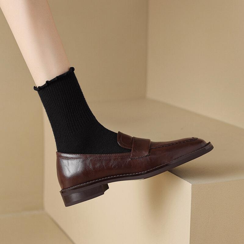 

Новые удобные туфли на низком каблуке из маленькой кожи, черные женские туфли на платформе с нескользящей подошвой, повседневные туфли на плоской подошве большого размера, женские туфли на четыре сезона 39 коричневый