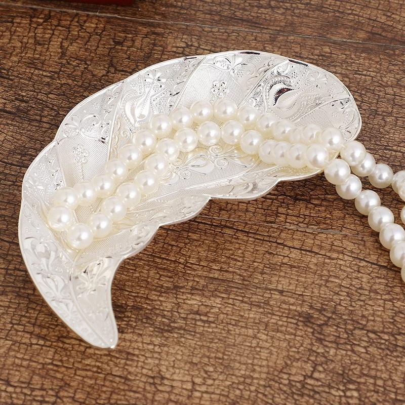 Fruit Tray, Alloy Cake Plate, Silver Large-Sized Leaf Shape Snack Disc,Nuts Organizer Wedding Party Desktop Decoration,22.5 cm