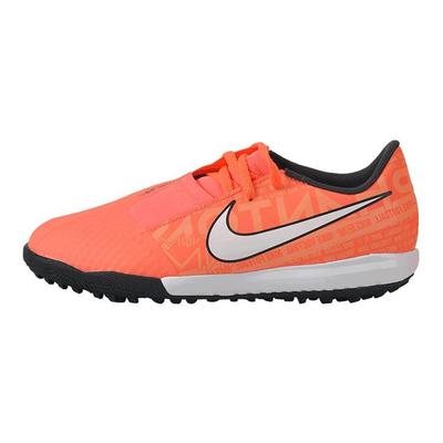 Spezielle Sportschuhe – Fußballschuhe
