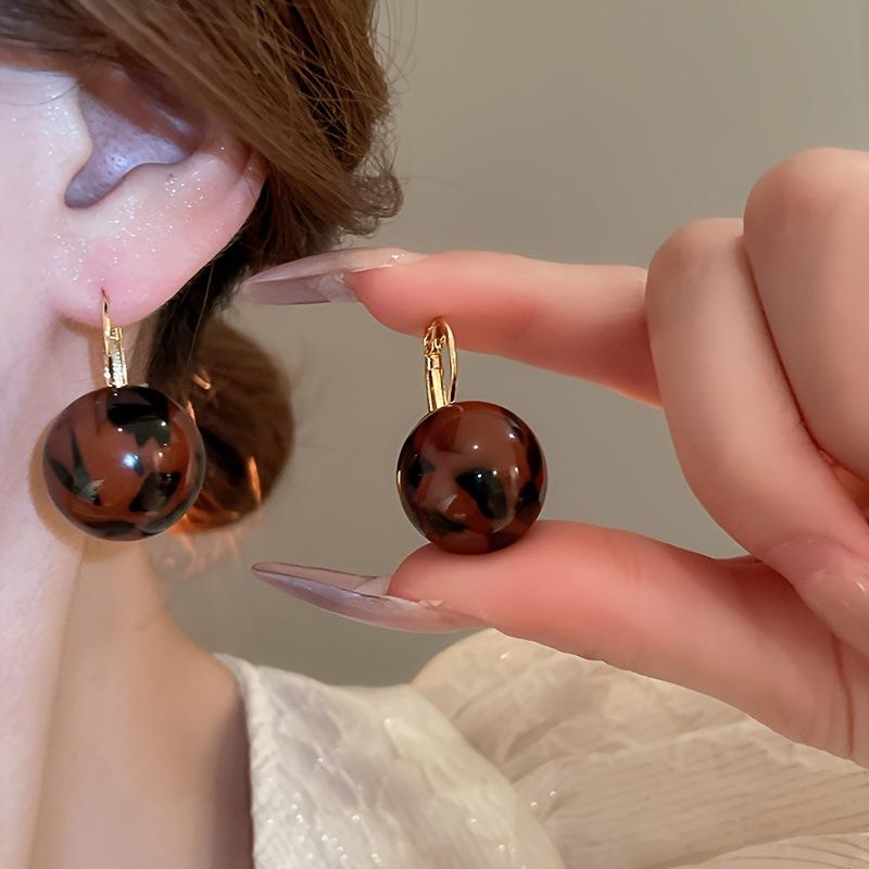 Silver needle leopard print geometric circle earrings retro versatile fashion personalized earrings niche versatile stud earrings