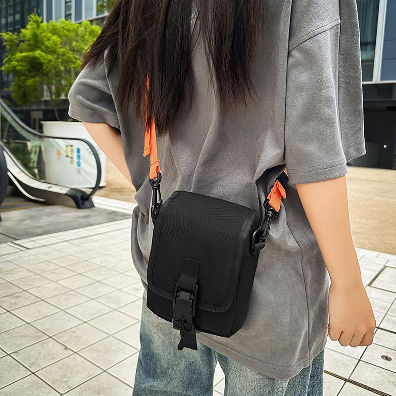 Trendy brand fashion shoulder bag versatile light casual simple foreign style men's and women's messenger bag
