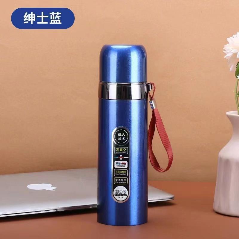 304 Edelstahl Isolierbecher Große Kapazität Wasserbecher für Männer und Frauen Studenten Tragbare Outdoor-Kessel für Zuhause