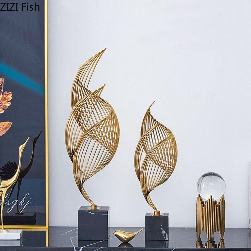 Ribbon Fluttering Statue Abstract Geometric Handicrafts Desk Decoration Creative Golden Ribbon Ornaments Room Aesthetic Decor