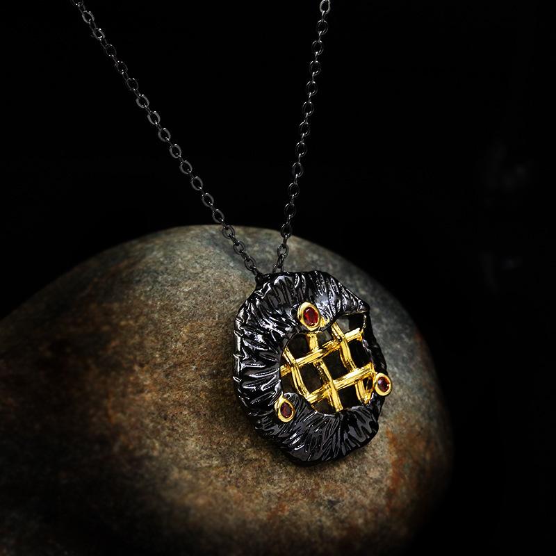 Two-Tone Black Gold Design Lines Ruby Necklace Jewelry Silver Literary Retro