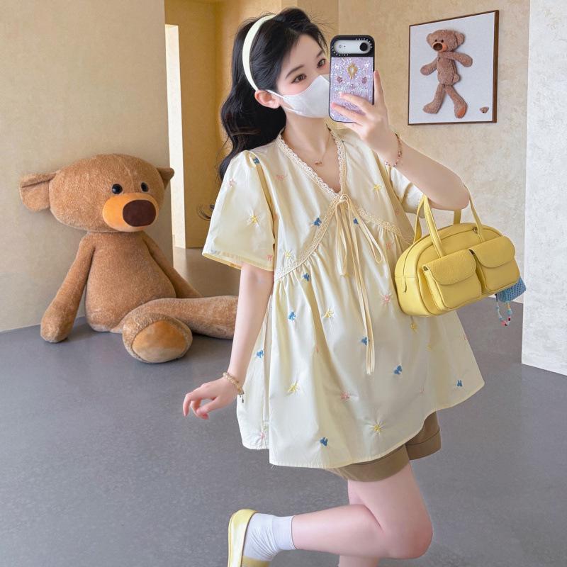 2026 Korean Style V-Neck Embroidered Maternity Top & Belly Support Shorts M