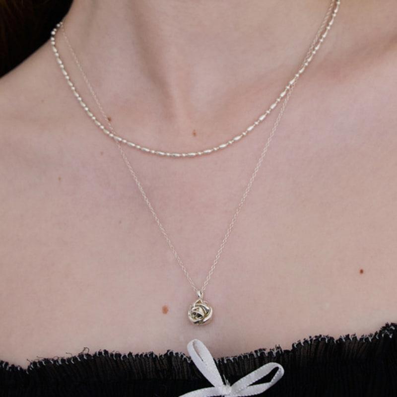 STILL INSTANT Rose with Dew - Necklace 01