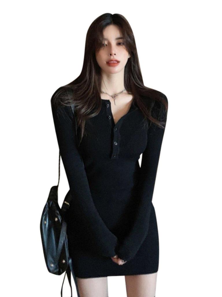 2026 Women's Autumn/Winter Knit Dress, Slimming Bodycon Skirt, Wearable Under a Coat, Flattering Wool Design