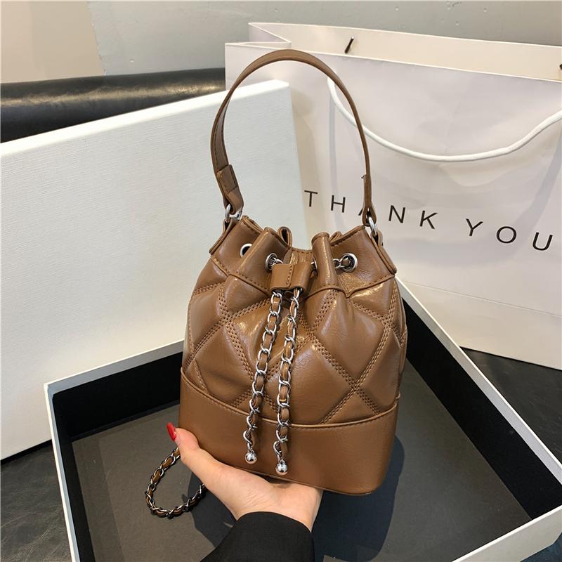 Car sewing bucket bag women's shoulder bag solid color mother bag large capacity  new fashion popular women's bag