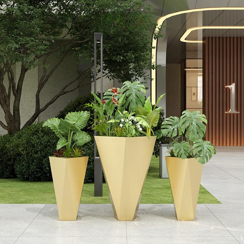 Cloud Rudder Black Titanium Stainless Steel Planter