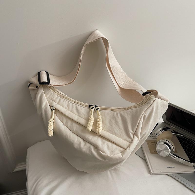 New messenger bag high value casual commuting fashion dumpling bag niche large capacity women's shoulder bag