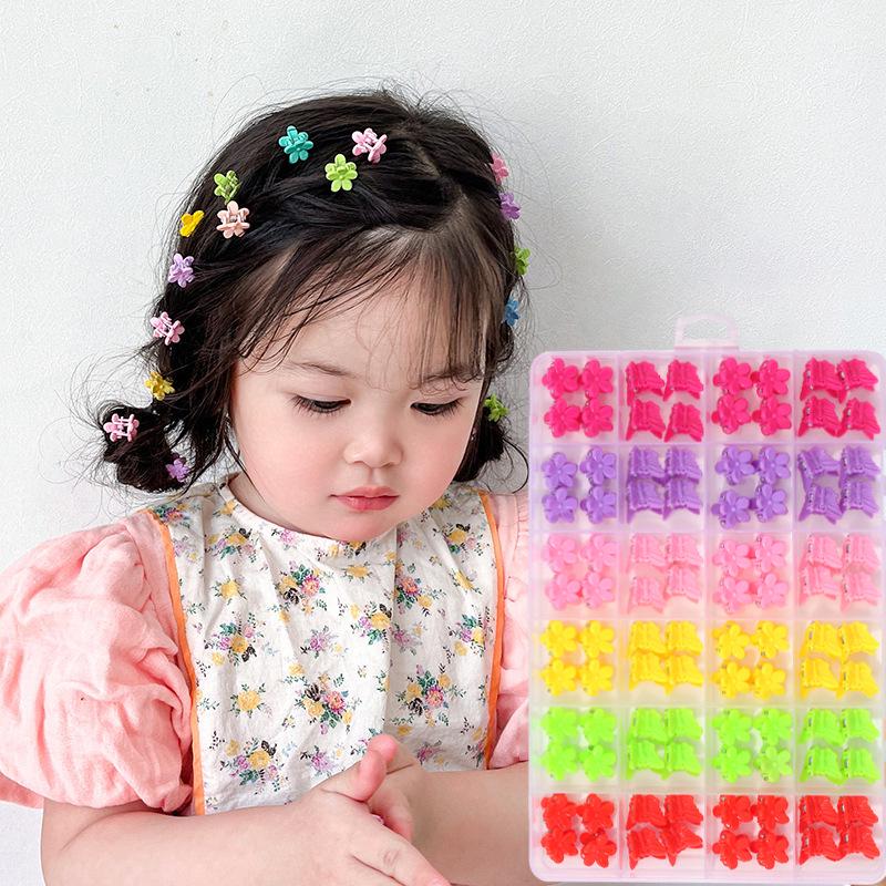 Frühling/Sommer Gemischte Farbe Schmetterling Blume Haarspangen – 24-teiliges Set mit niedlichen kleinen Krallen Pony-Accessoires