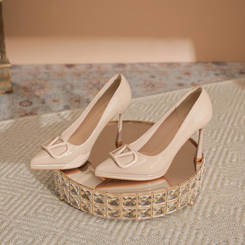 

Туфли-лодочки на высоком каблуке с V-образным вырезом, женские водонепроницаемые, с острым носком, на тонком каблуке, с открытым верхом, одинарные туфли, элегантный темперамент, универсальная женская обувь 34