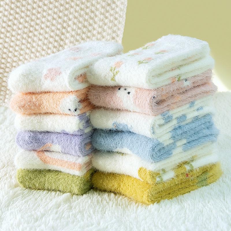 Autumn And Winter New Socks Women Thickened Warm Imitation Mink Velvet Sweet Fruit Ladies Home Floor Socks Sleep Socks