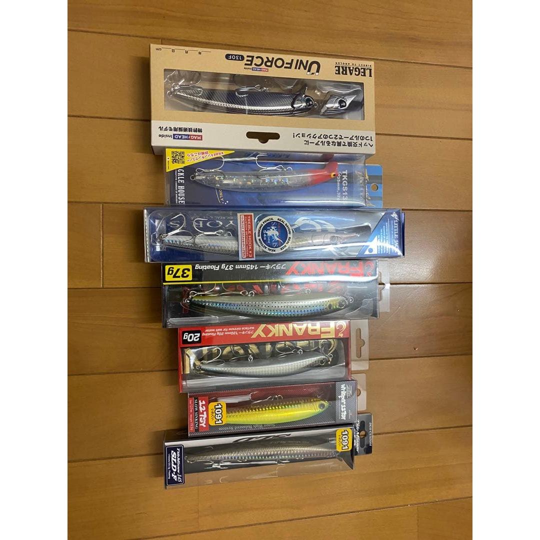 Used Sea bass lure minnow plug bulk sale