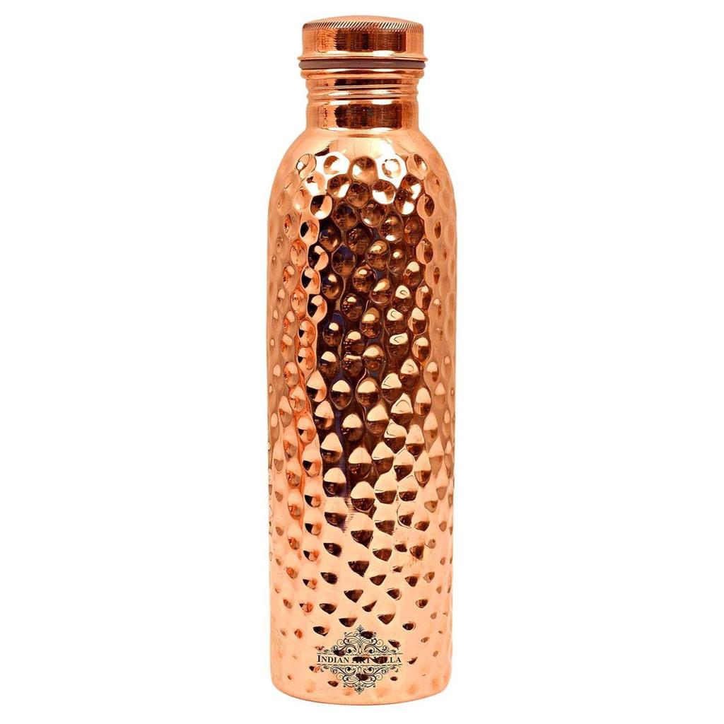 Měděná láhev na vodu s tepaným designem - 750 ML, Ájurvédské zdravotní benefity, Ideální pro domov, kancelář, posilovnu, cestování a jako dárek, Balení po 1 kuse