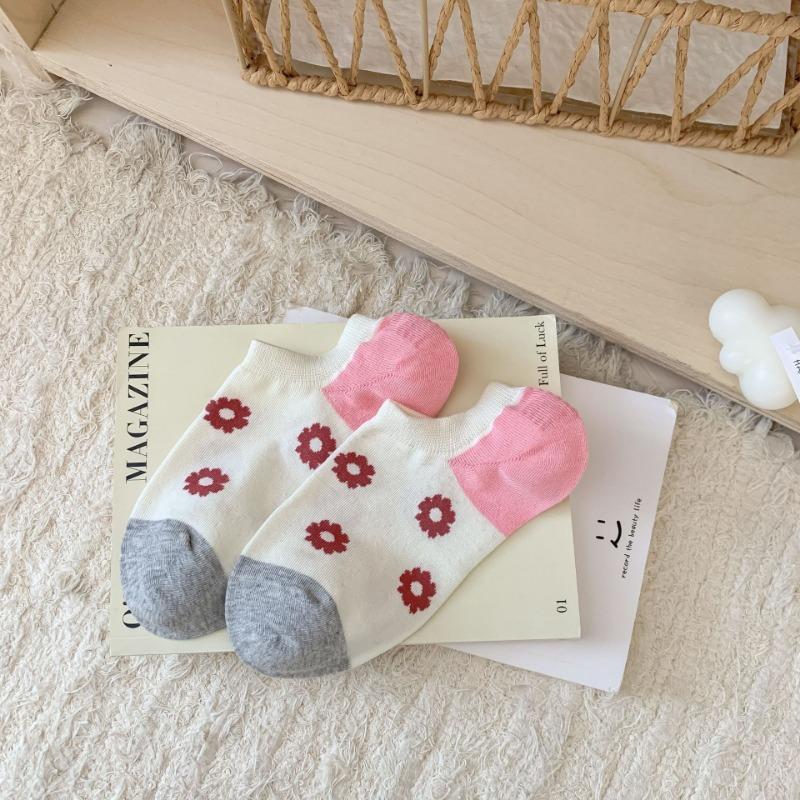 Ladies Spring and Summer New Silicone Non Slip Cartoon Cotton Breathable Heel Invisible Socks