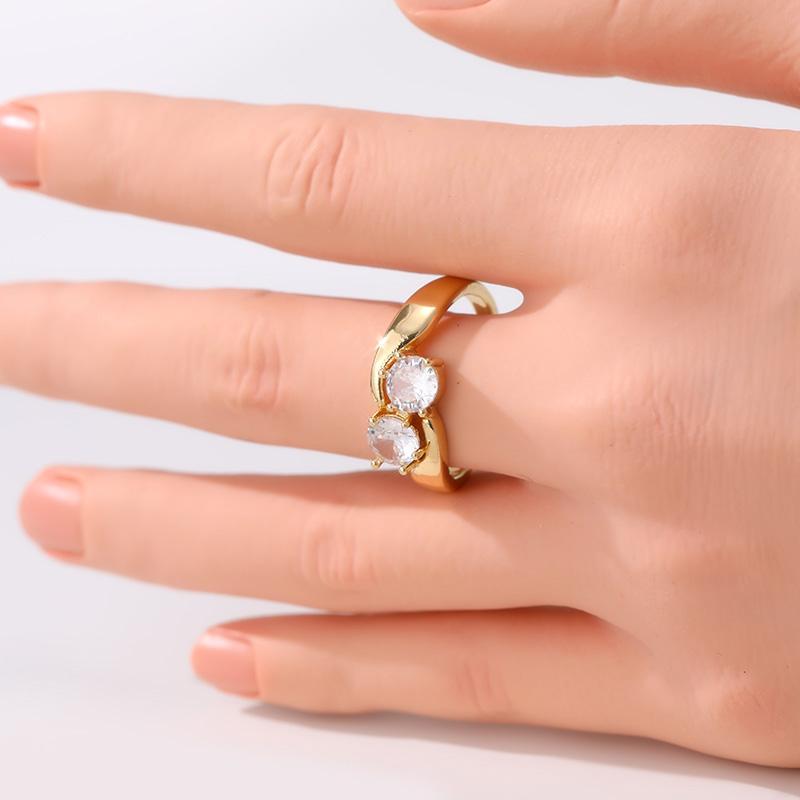 Gorgeous Inlaid White CZ Women's Ring Dazzling Gold Color Geometry Daily Wear Party Jewelry Anniversary Gift