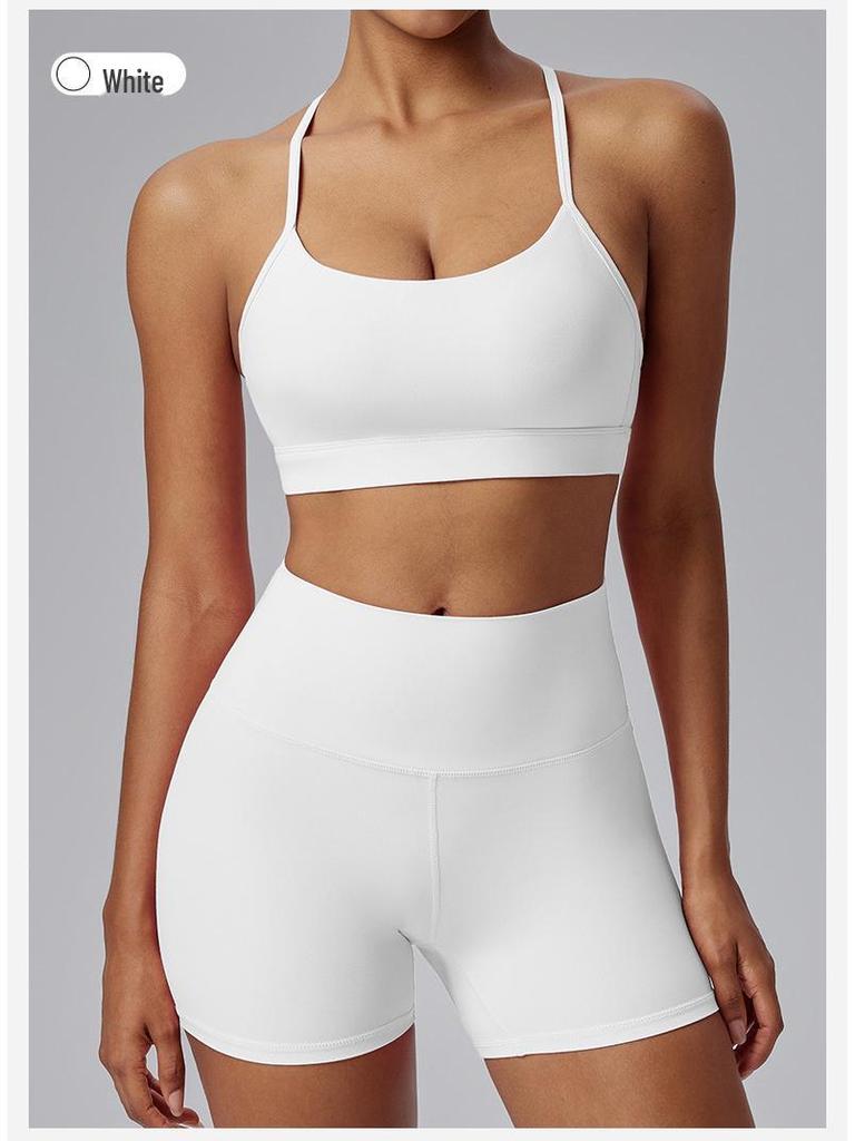 Plus Size Yoga Set: Beautiful Back, High Waist Shorts, Quick Dry Fitness Outfit