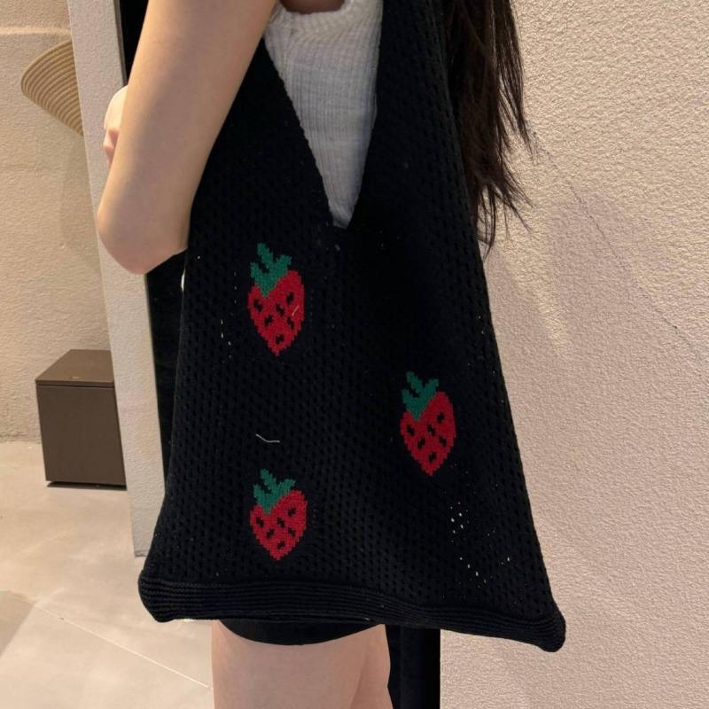 New Bag Japanese and Korean Tote Bag Strawberry Bag Knitted Bag Hollow Bag Beach Bag Woven Bag
