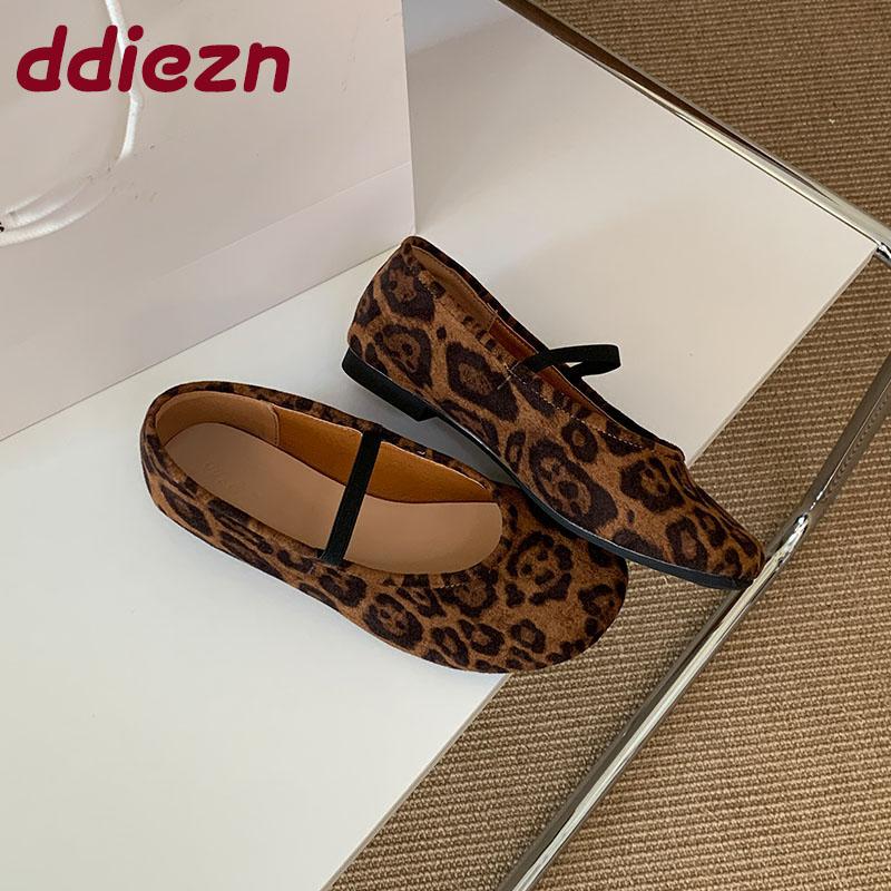 Fashion Fashion Round Toe Ladies Flats With Shoes Soft Female Casual Footwear Shallow Women Ballet Flats Slip On Shoes