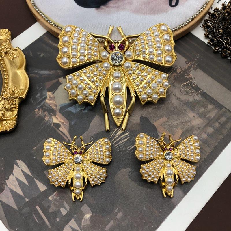 

Vintage Middle Women Men Butterfly Pearl Brooches Earrings Classic Baroque Unisex Crsytal Butterflies Party Banquet Badges Pins