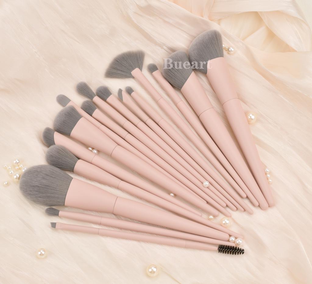 DailyQueen 30PCS High Quality GOAT Natural Hair PROFESSIONAL Pink White Black Makeup Brush Set Private Label Make Up Foundation